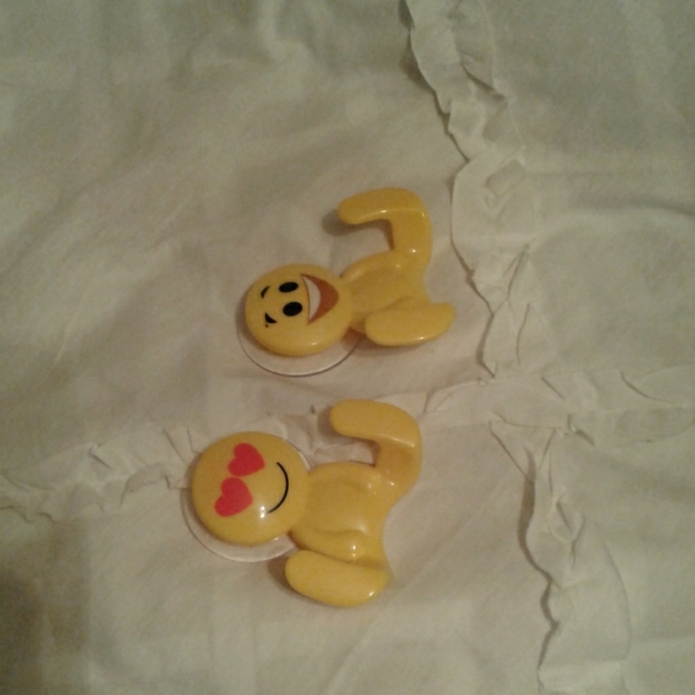 Emogi hooks